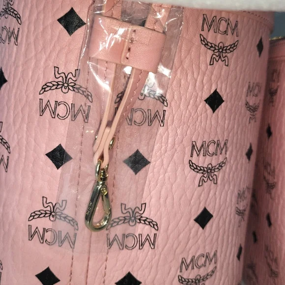 🔥SOLD🔥 🆕️🪷MCM🪷 MDSoft Pink Aren Shopper Tote Bag w/ Matching Pouch Clutch - Picture 17 of 17